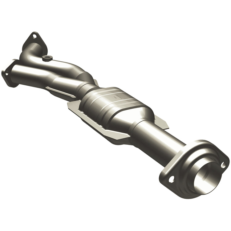 MagnaFlow OEM Grade Federal / EPA Compliant Direct-Fit Catalytic Converter 49696