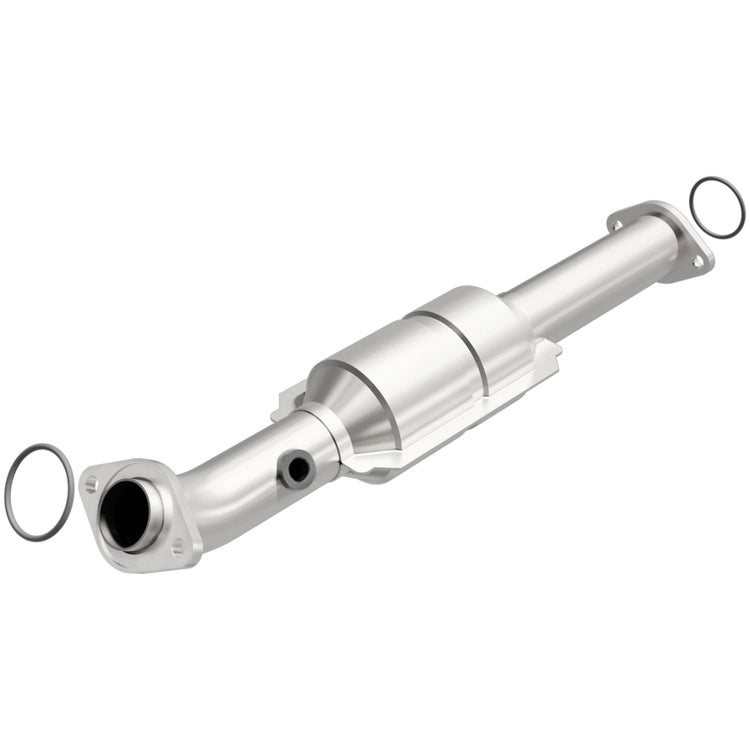 MagnaFlow 2005-2015 Toyota Tacoma OEM Grade Federal / EPA Compliant Direct-Fit Catalytic Converter