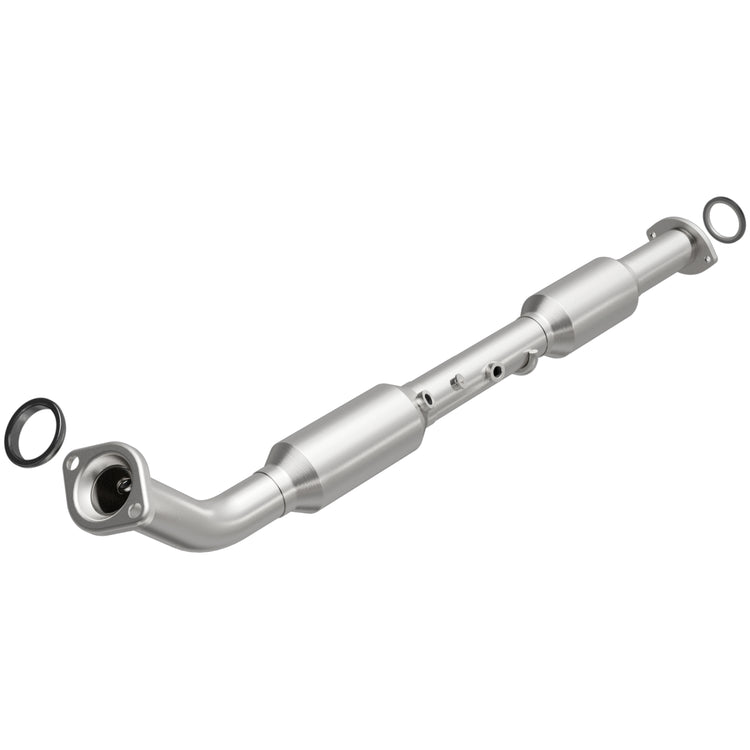 MagnaFlow 2005-2016 Toyota Tacoma OEM Grade Federal / EPA Compliant Direct-Fit Catalytic Converter