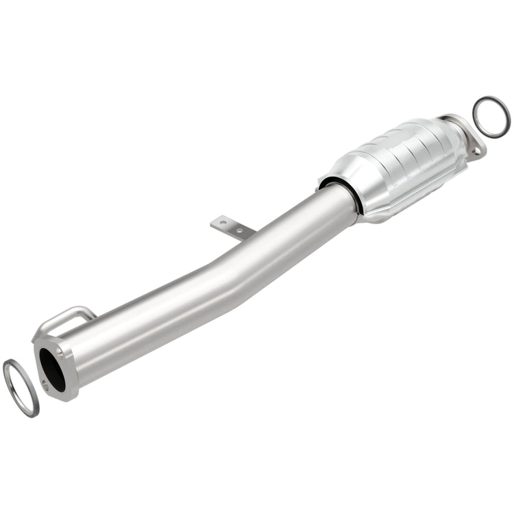 MagnaFlow 1996-1998 Toyota RAV4 HM Grade Federal / EPA Compliant Direct-Fit Catalytic Converter